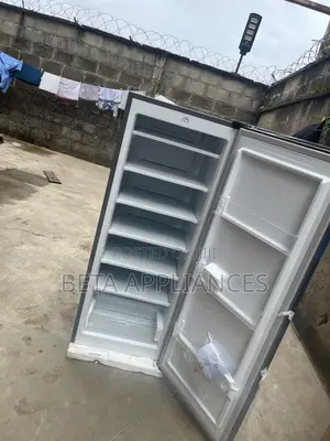 Hisense 189DR Spacious Freezing Cabinet