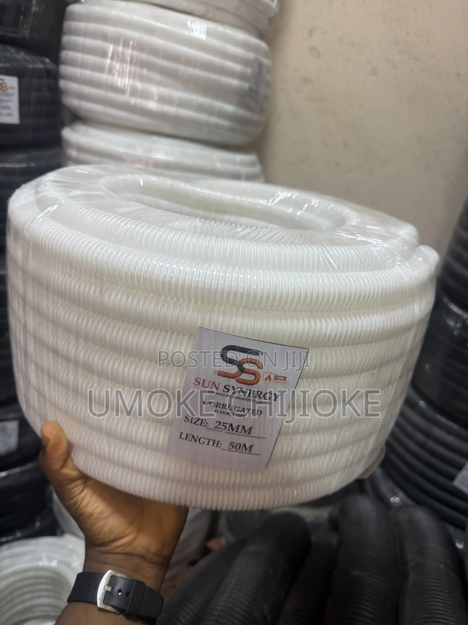 25mm Flexible Conduit Pipe 50m – Black & White
