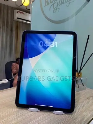 Apple iPad (2025) 128 GB Blue