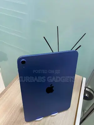 Apple iPad (2025) 128 GB Blue