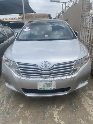 Toyota Venza 2010 Silver
