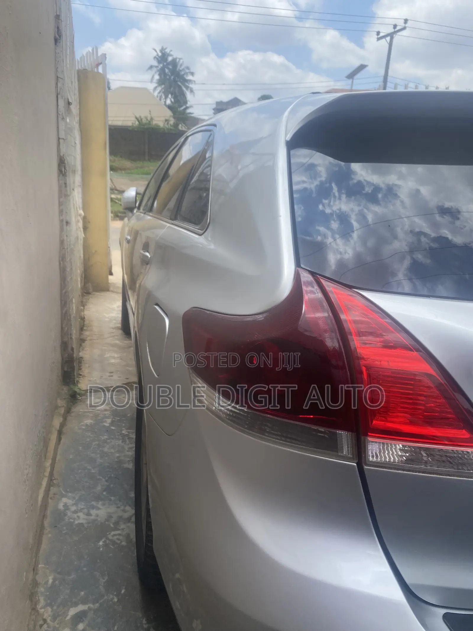 Toyota Venza 2010 Silver