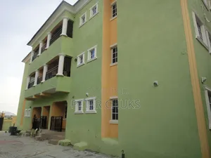 3bdrm Block of Flats in Crd City Phase2, Sabon Lugbe for sale
