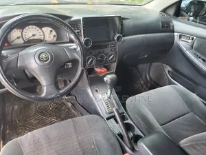 Toyota Corolla 2004 Silver