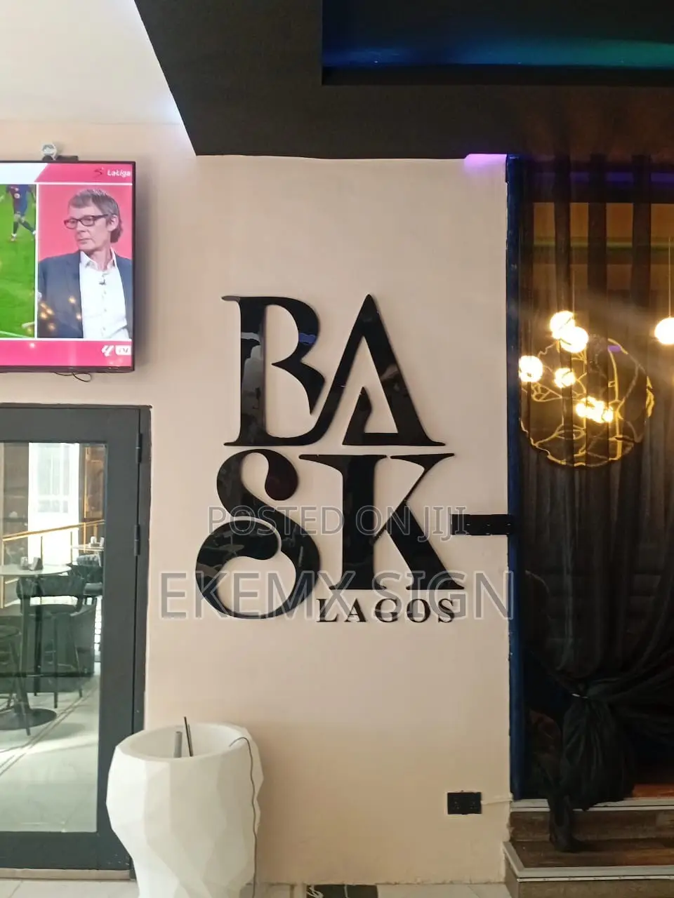 Outdoorsignage