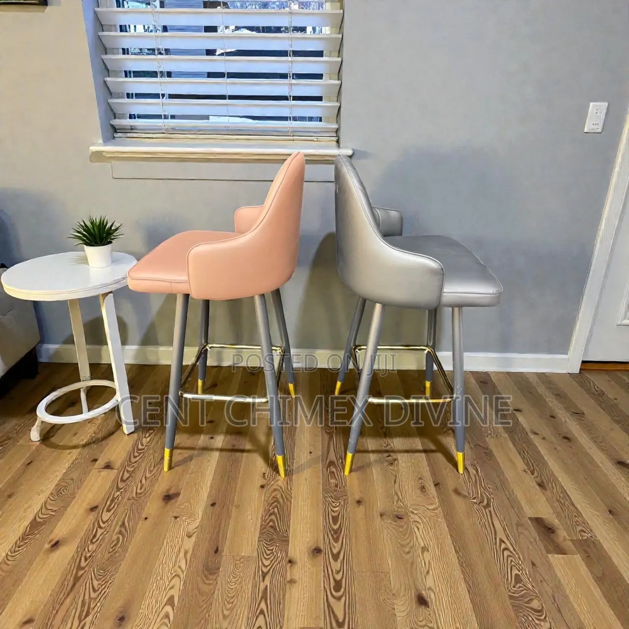 Exquisite Quality Bar Stools