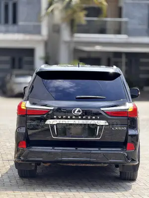 Lexus LX 570 AWD 2017 Black