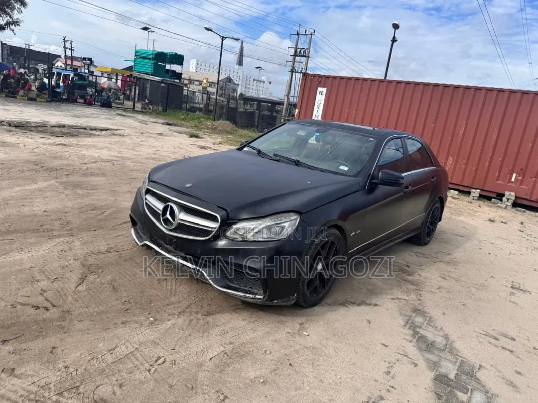 Mercedes-Benz E-Class 2012 Black