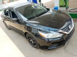 Nissan Altima 2016 Black