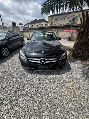 Mercedes-Benz C300 Luxury 4dr RWD Sedan (2.0L 4cyl 7A) 2015 Black