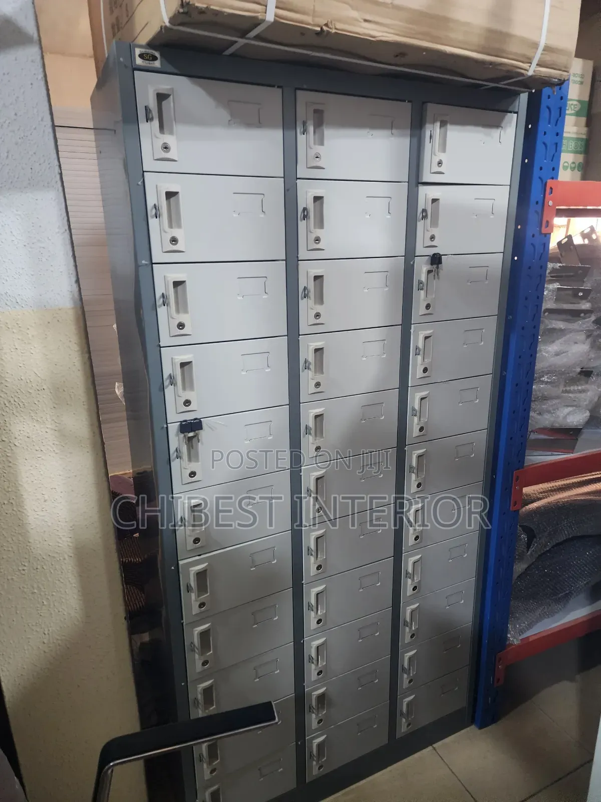 Standard 33doors Locker for Workers