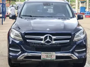 Mercedes-Benz GLE-Class 2017 Blue