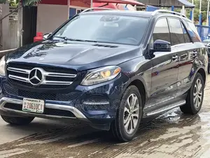 Mercedes-Benz GLE-Class 2017 Blue