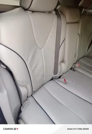 Toyota Venza 2010 Silver