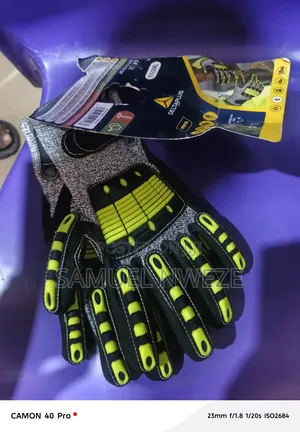 Port West Hand Glove
