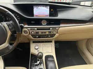 Lexus ES 2014 Red