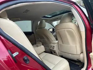 Lexus ES 2014 Red
