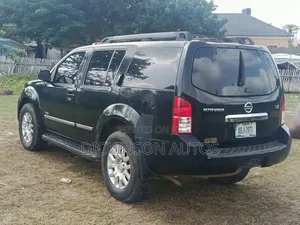 Nissan Pathfinder S 2008 Black