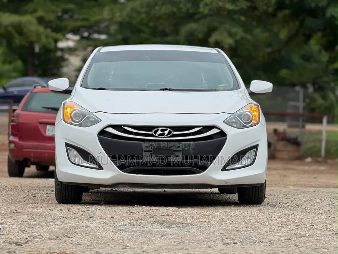 Hyundai Elantra 2014 White