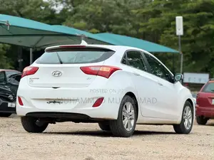 Hyundai Elantra 2014 White