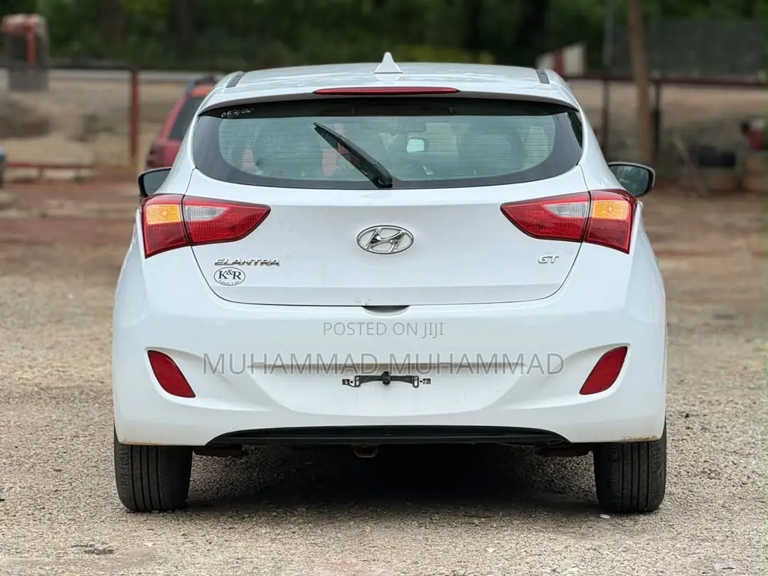 Hyundai Elantra 2014 White
