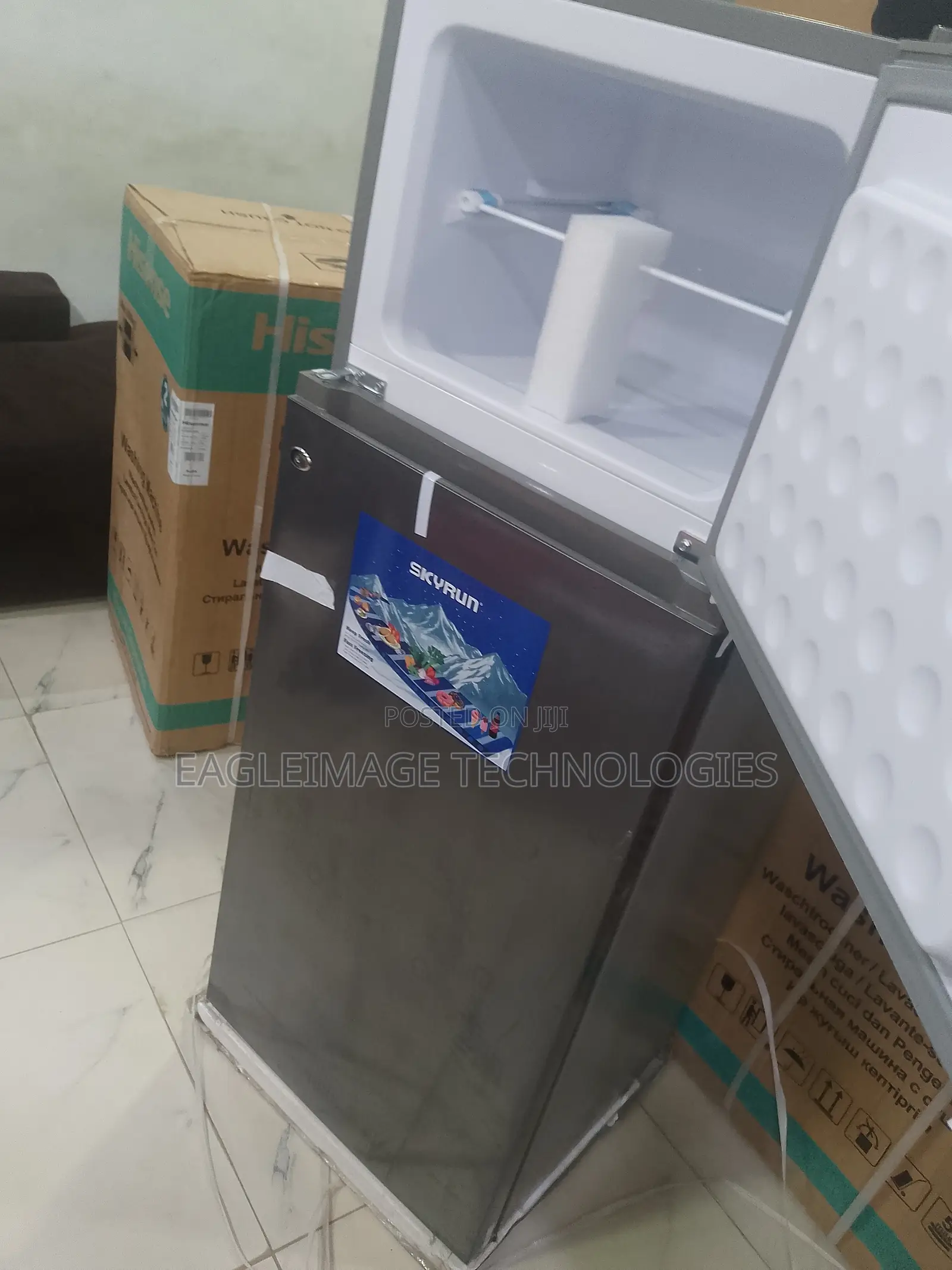 SkyRun BCD-200K Energy Efficient Refrigerator