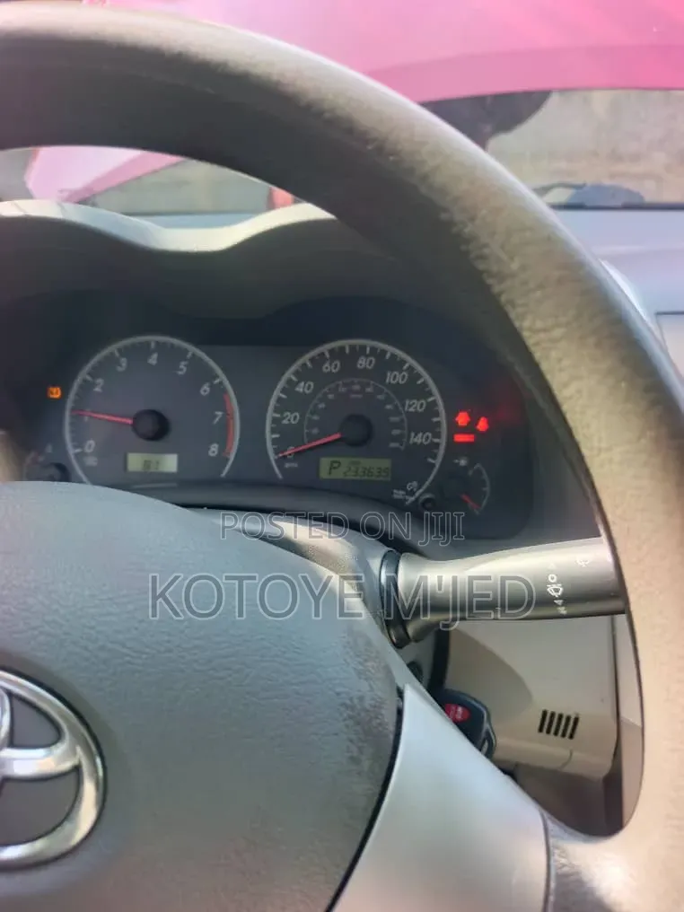 Toyota Corolla 2010 Red