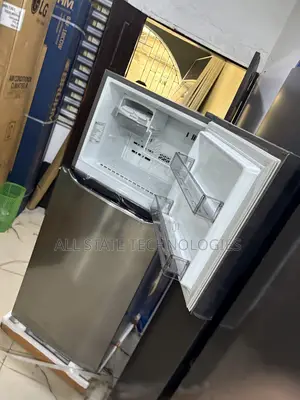 LG GL-C252SLBB 234L Refrigerator With Ice Tray