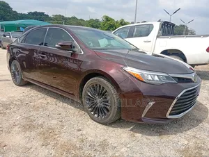 Toyota Avalon 2017 Maroon