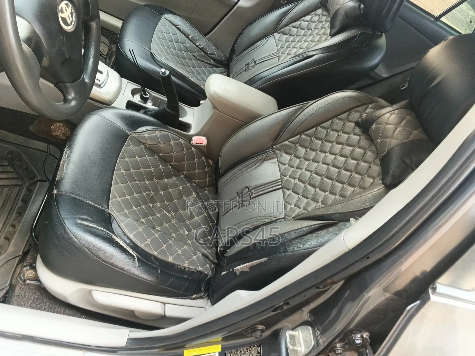 Toyota Corolla 2011 Gray