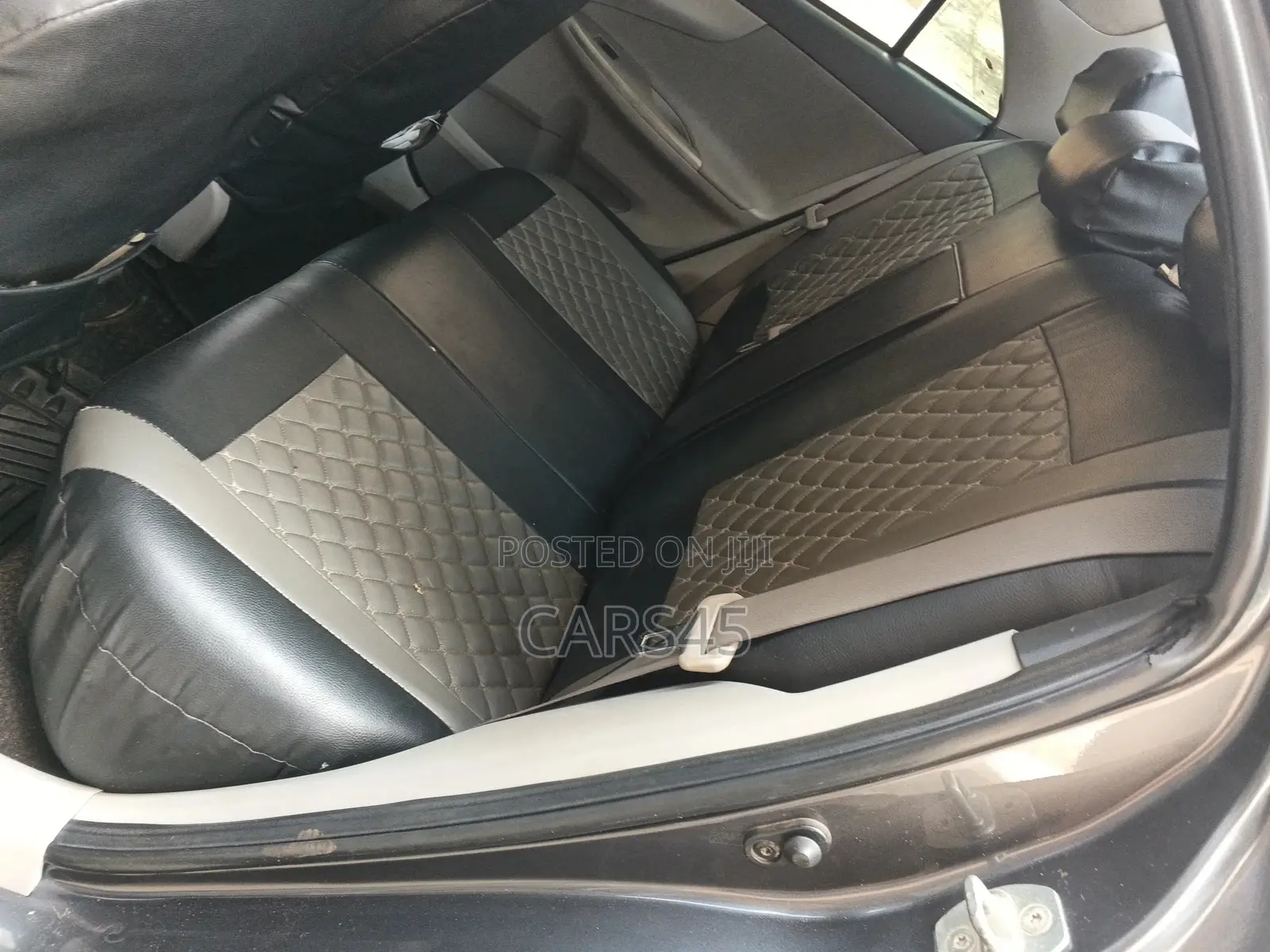 Toyota Corolla 2011 Gray