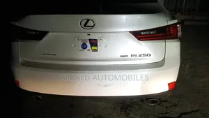Lexus IS 250 4WD 2014 White