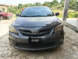 Toyota Corolla 2011 Gray