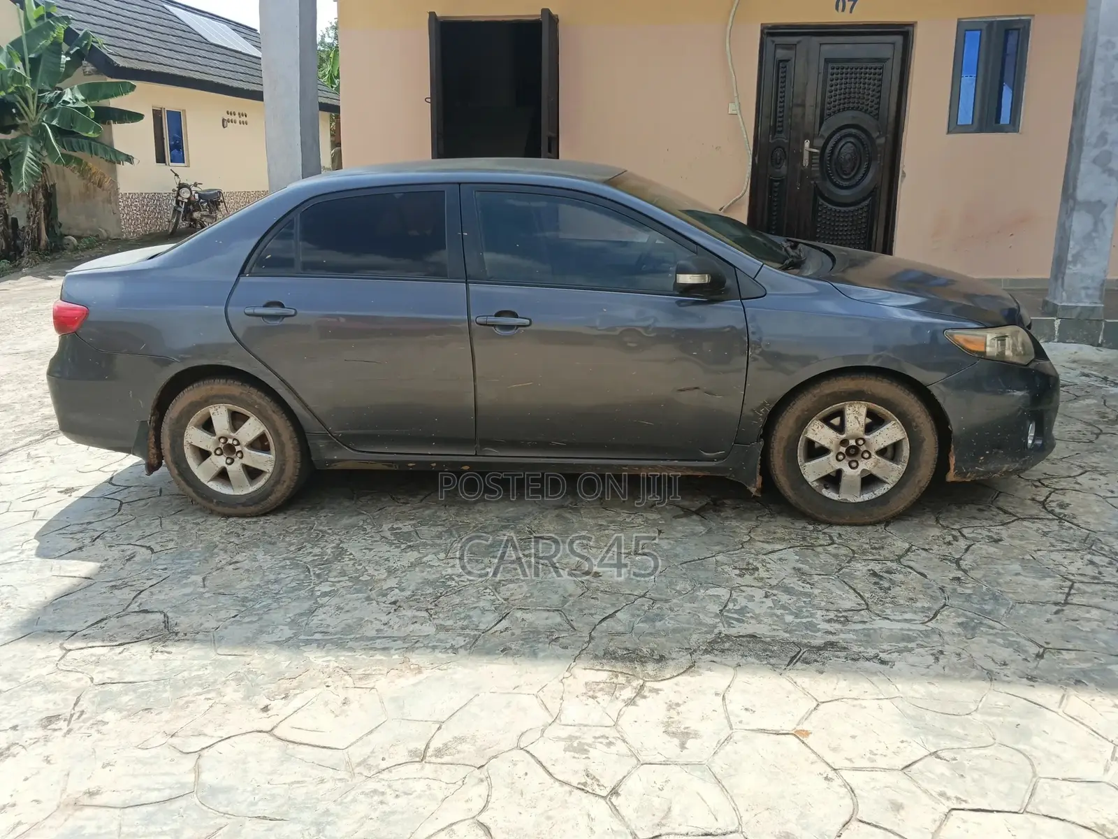 Toyota Corolla 2011 Gray
