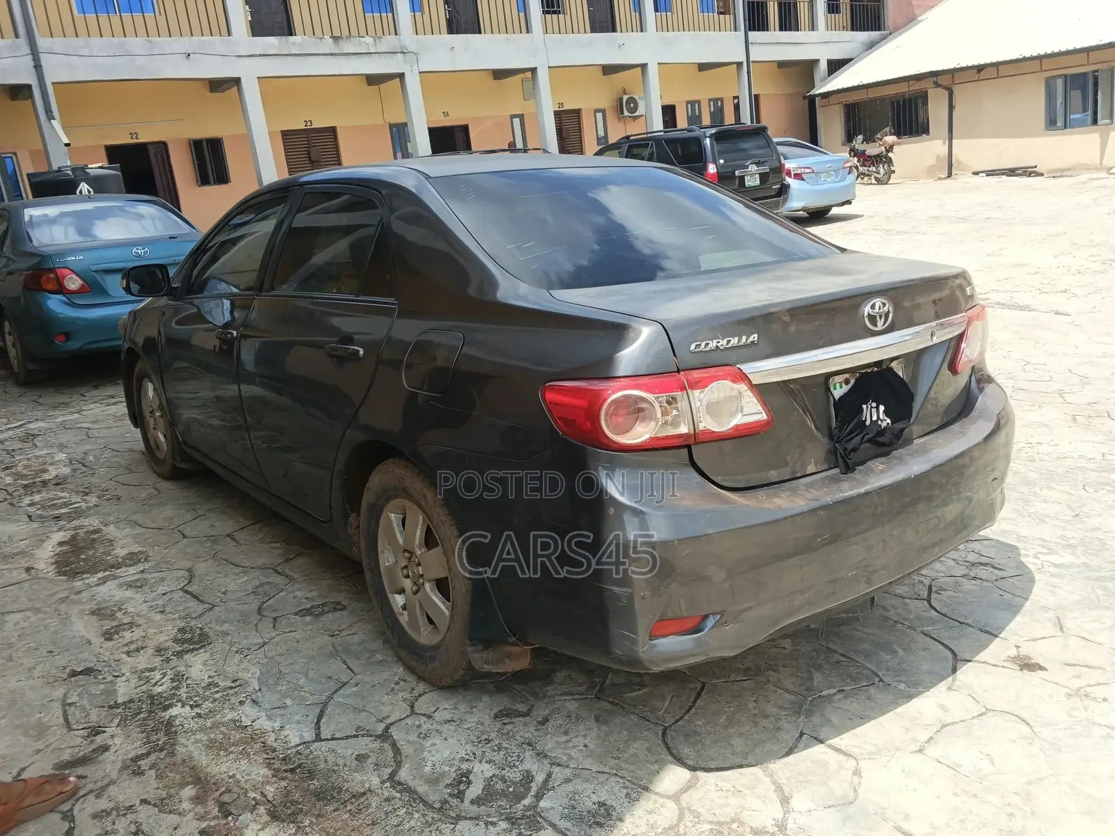 Toyota Corolla 2011 Gray