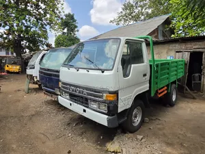 Toyota Dyna 150Old Model 2.4l Petrol Engine