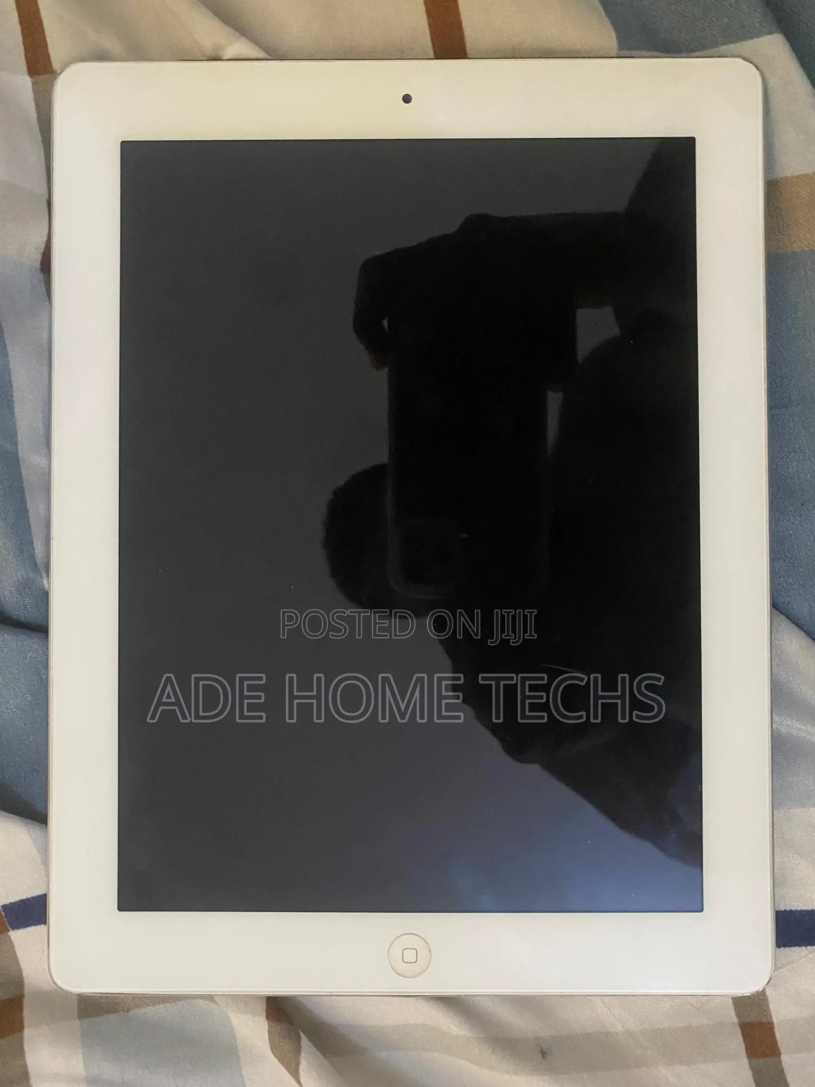 Apple iPad 2 Wi-Fi + 3G 64 GB White