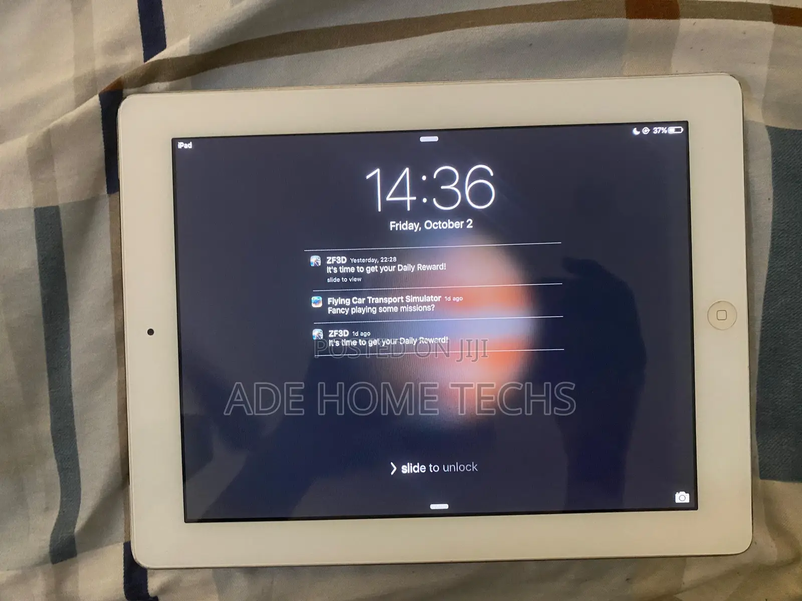 Apple iPad 2 Wi-Fi + 3G 64 GB White