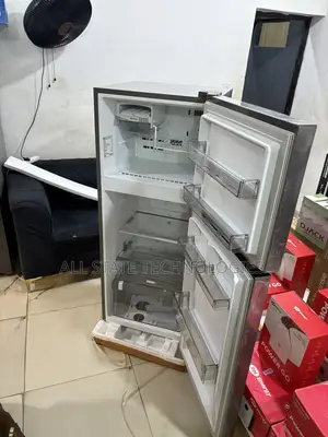 LG 234L Top Freezer Fridge With LED Light