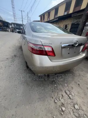 Toyota Camry 2008 Gold