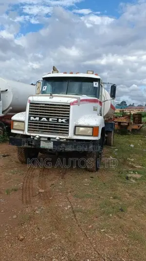 Mack Water Tanker