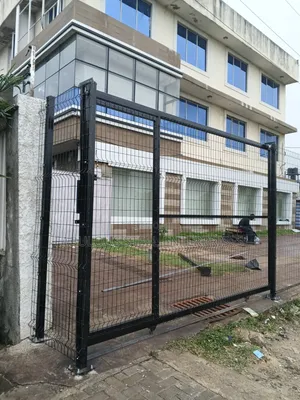 50 X 100 Wire Mesh Black Color