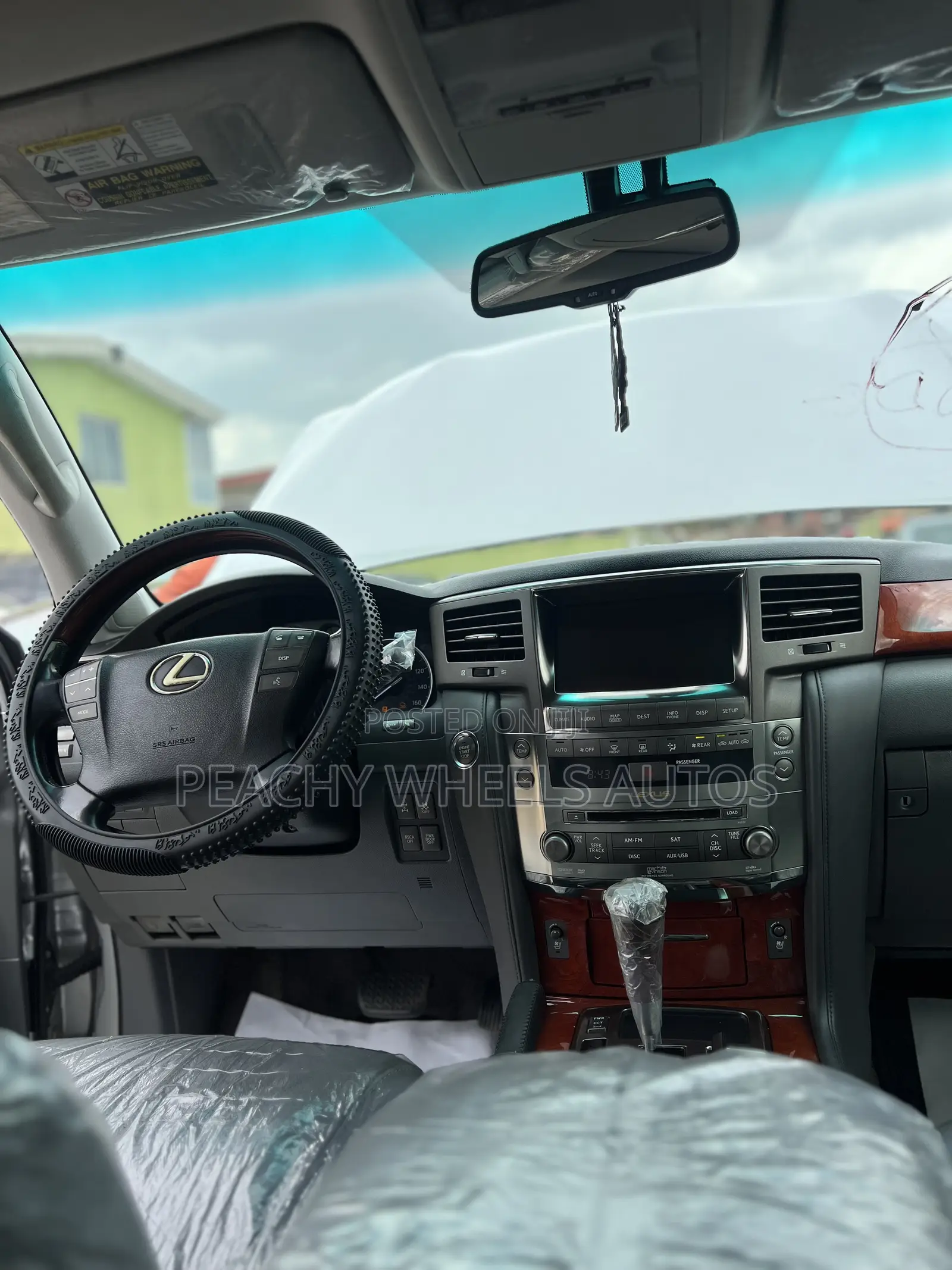 Lexus LX 570 2010 Silver