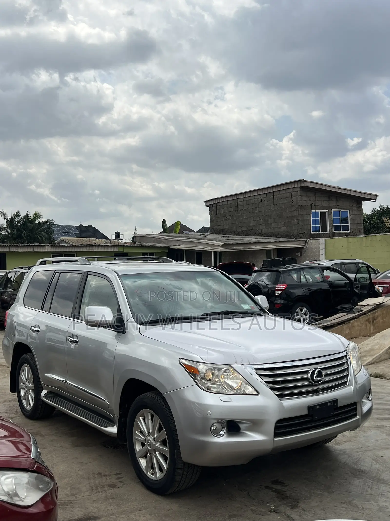 Lexus LX 570 2010 Silver