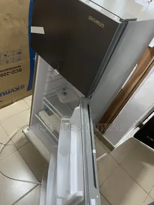 Skyrun 200L Standing Fridge for Home