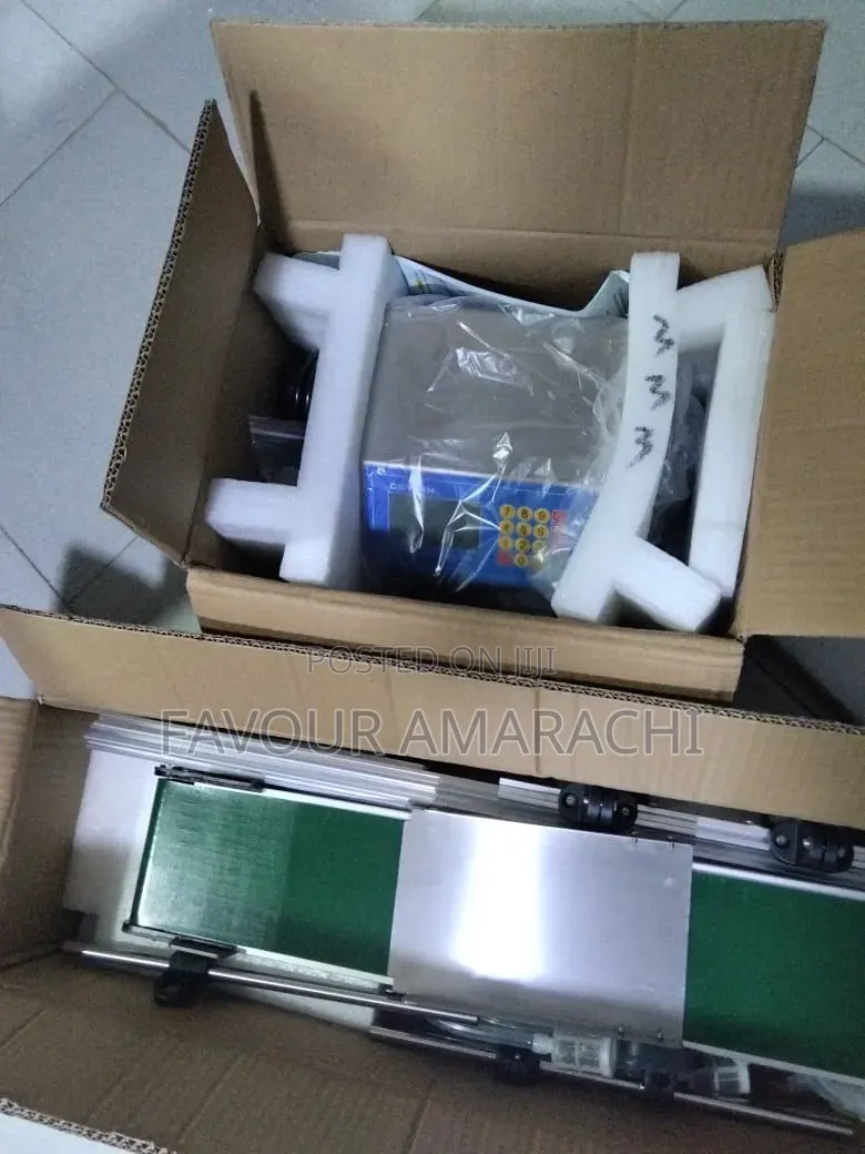 Four Nozzle Filling Machine