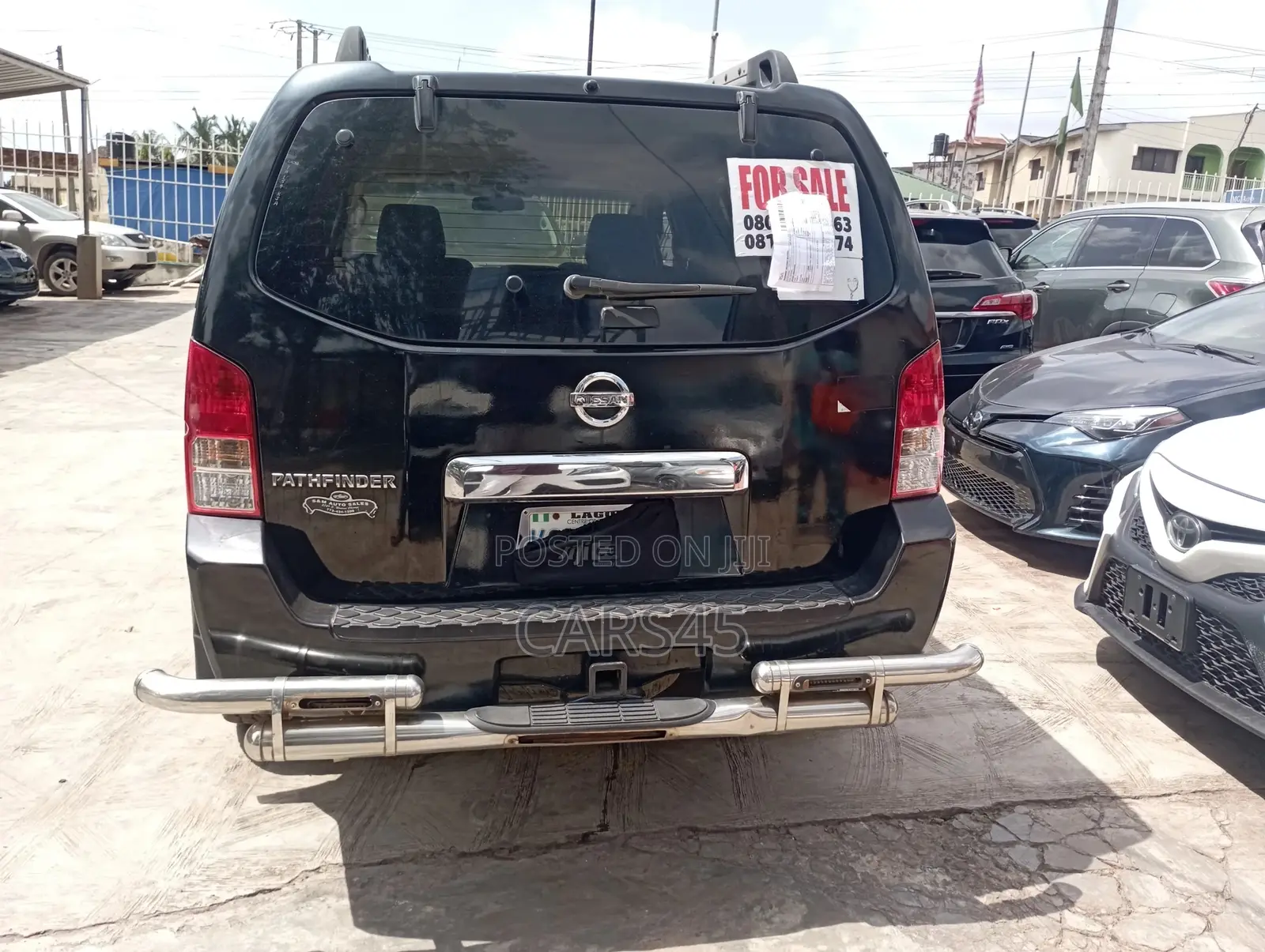 Nissan Pathfinder 2005 Black