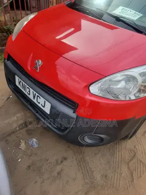 Peugeot Boxer 2013 Red