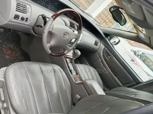 Toyota Avalon XL 2004 Silver