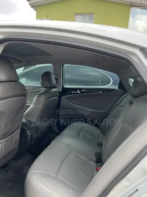 Hyundai Sonata 2011 Silver